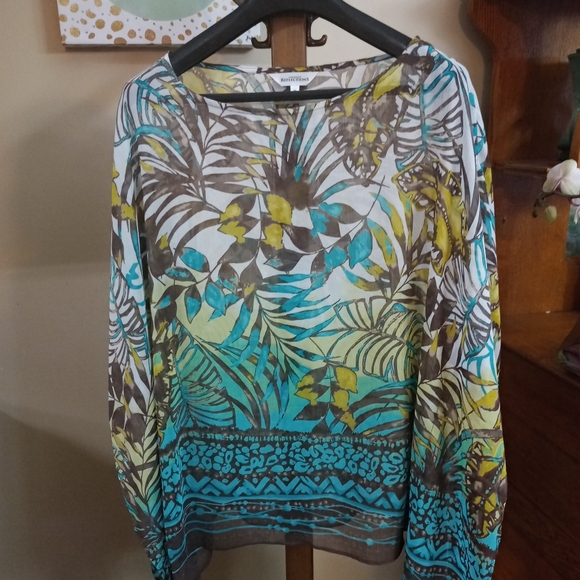 Nothern Reflections Sheer Cover Up - Picture 6 of 6